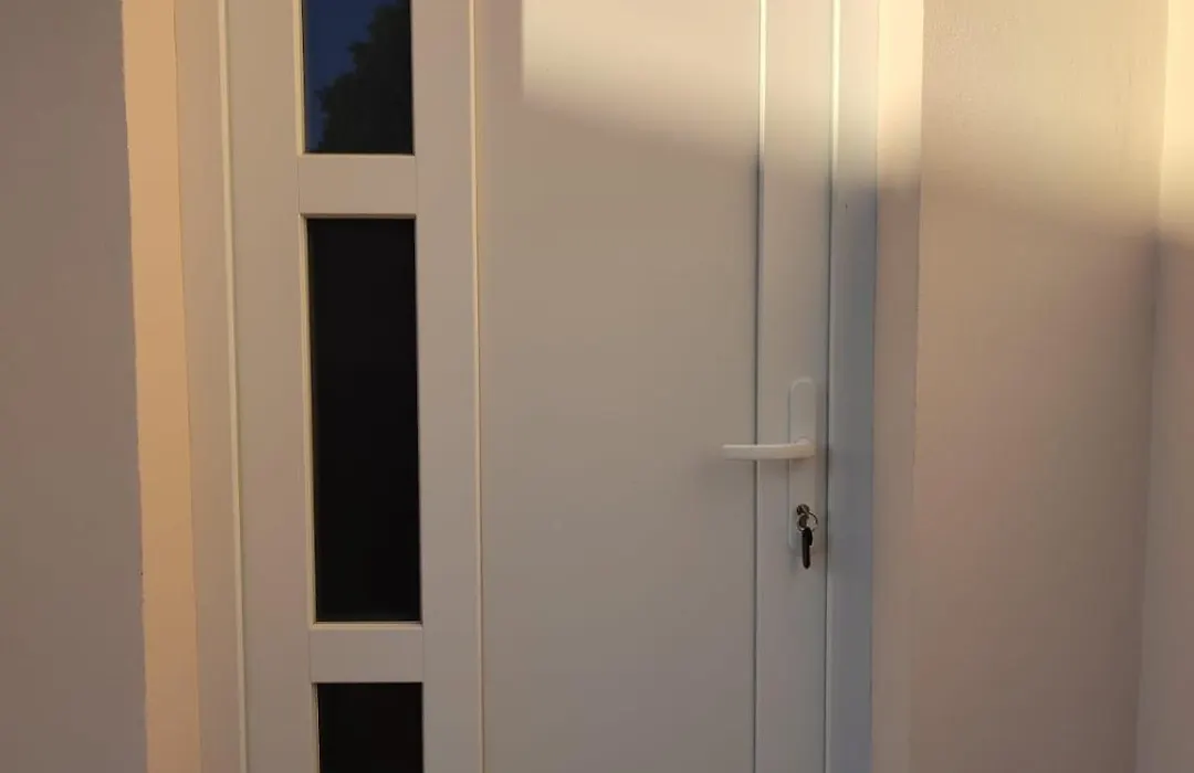 Central Studio Apartment-1
