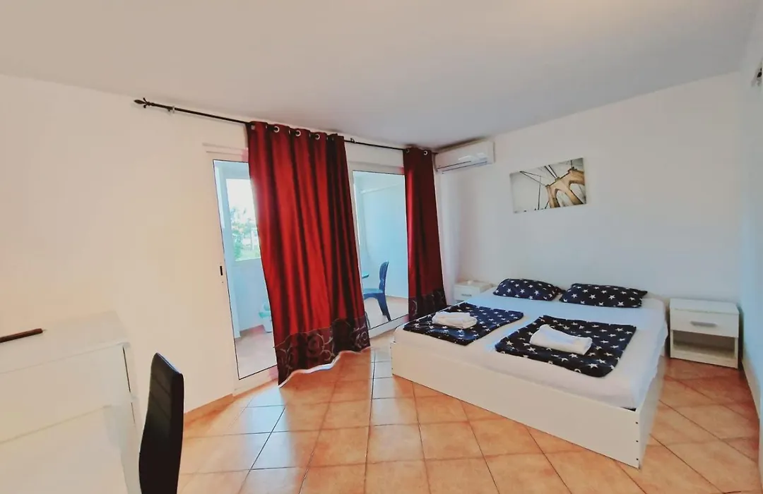 Damian Apartments-1