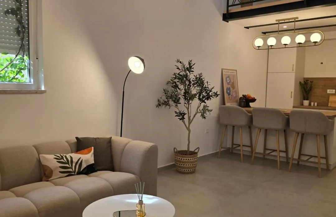 Studio Navis-1