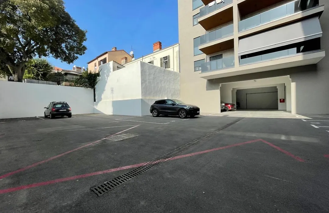 Domus Centrum With Free Parking-1