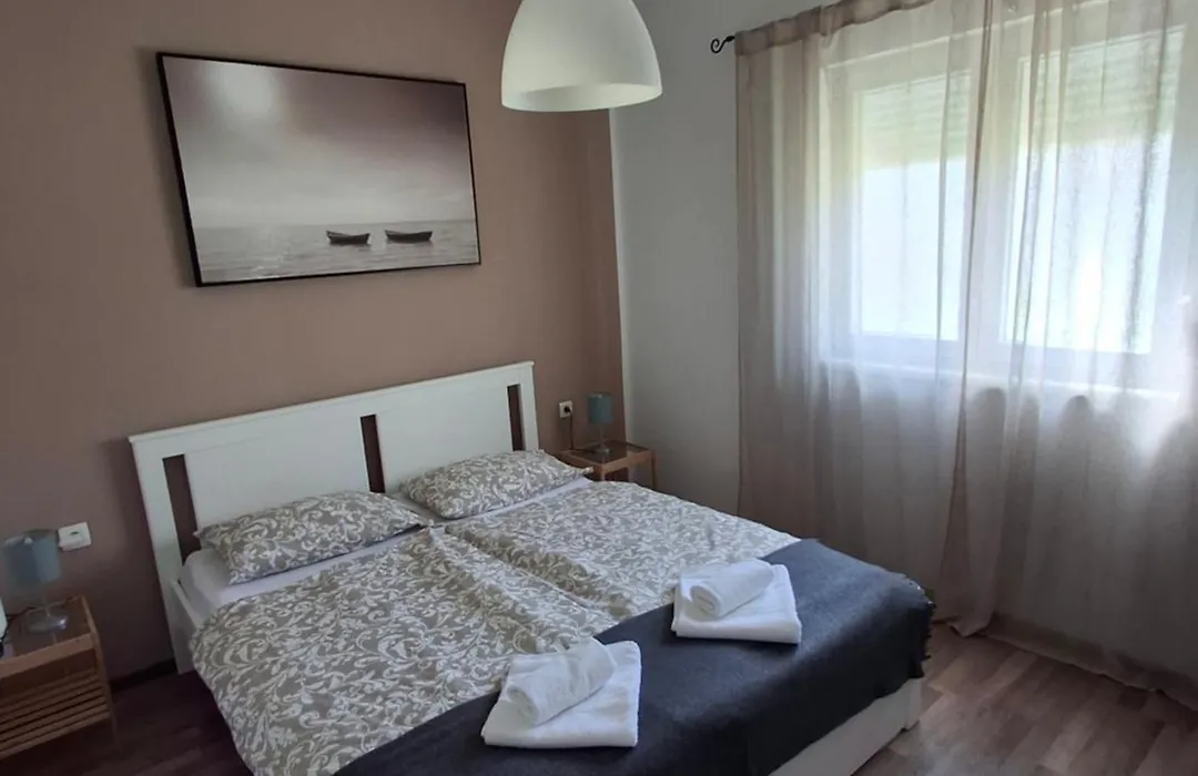 Apartmani Alma-1