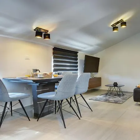 Exclusive Pula City Apartments-2