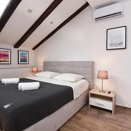 Old Town Rooms 1-3