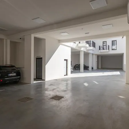 Puntino Apartment & Garage-3