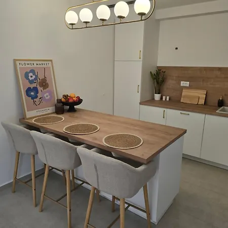 Studio Navis-3