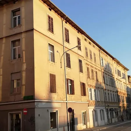 Pula-Center Apartments And Rooms-3