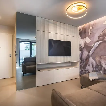 All Seasons Luxury Apartments-3