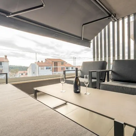 Apartment Tissa-2