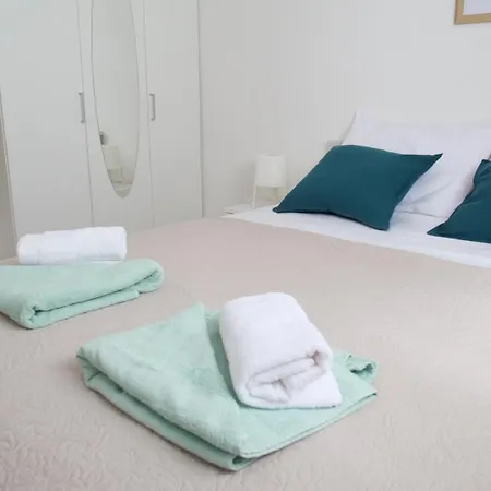 Apartment With 3 Bedrooms And Free Private Parking Pula-3