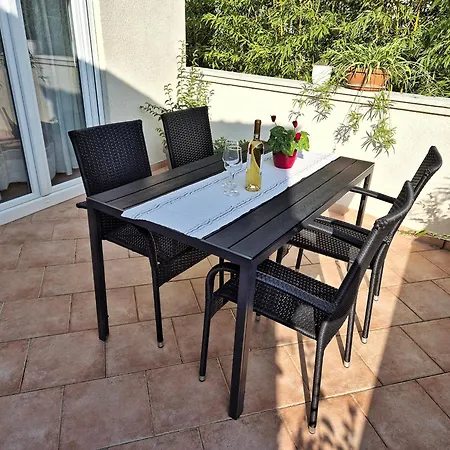 Apartments Tena With Private Parking-3