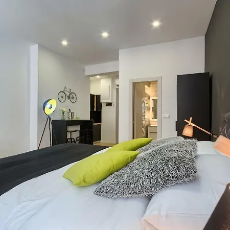 Hedone Luxury 3 Apartments With Free Parking-2