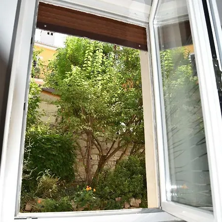 Studio Apartment Lumen-3