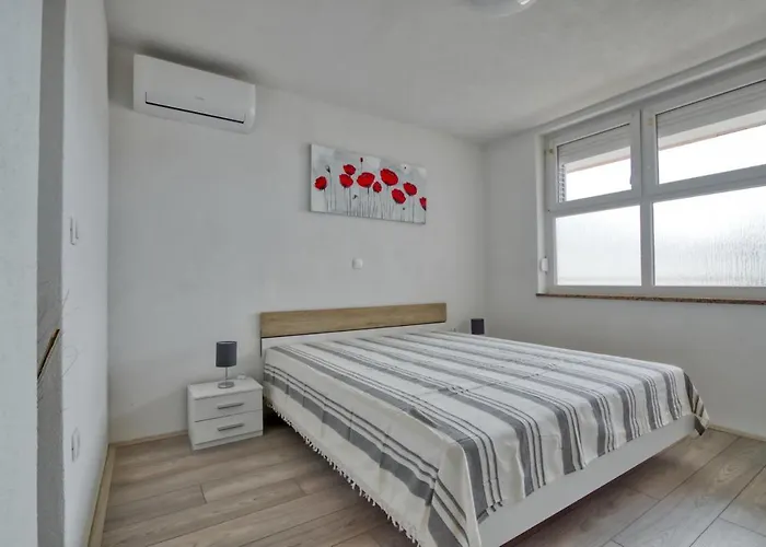 Apartment Marina With Sea View Pula