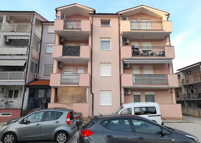 1St Floorc Pula