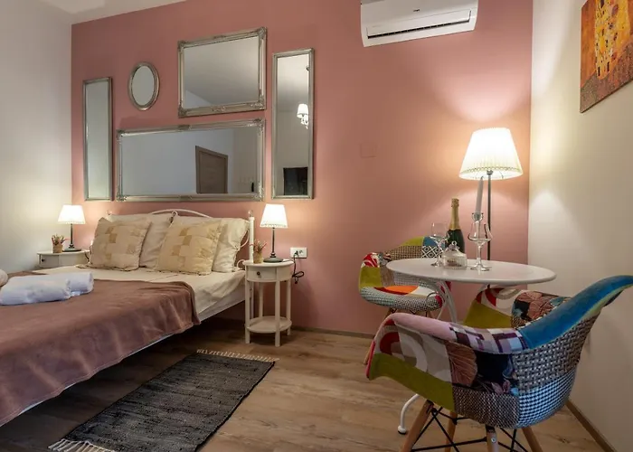 Old City Romantic Studios 4 With Free Private Parking Pula