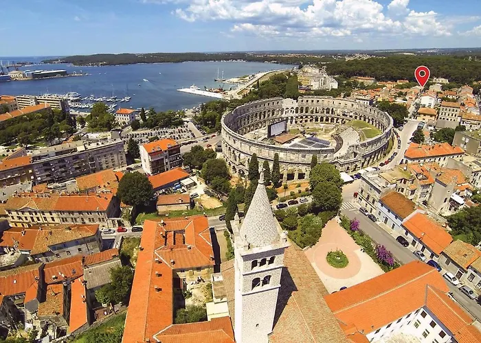 Modern & Warm Studio Near Arena Pula