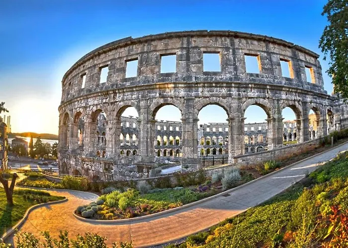 Apartment For Special Getaway Rose With Free Parking Pula