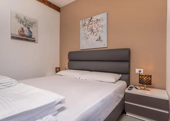 Aaa Apartments & Rooms With Free Parking Pula