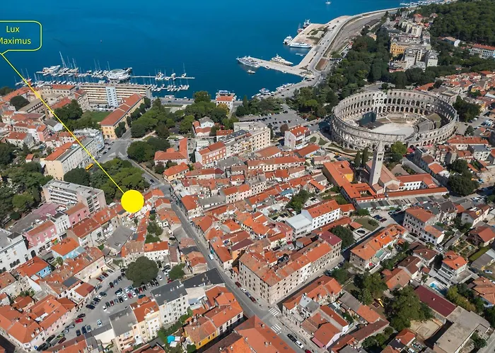 Lux Maximus Pula