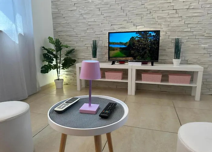 Apartments Brist Hills Pula