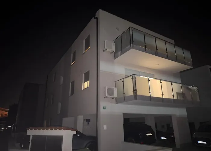 Apartments Brist Hills Pula