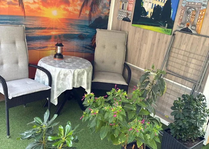 Studio DAMA blizina amfiteatra i bus kolodvora ,besplatan privatni parking,Self-Check- In Pula