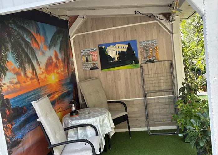 Studio DAMA blizina amfiteatra i bus kolodvora ,besplatan privatni parking,Self-Check- In Pula