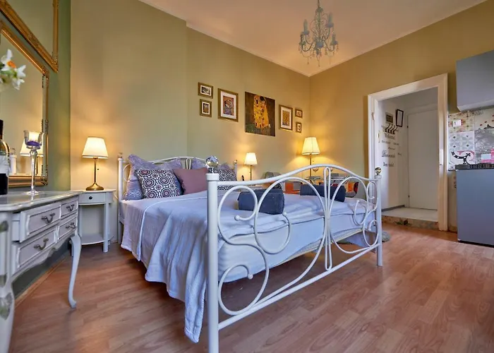 Old City Romantic Studio With Free Private Parking Pula